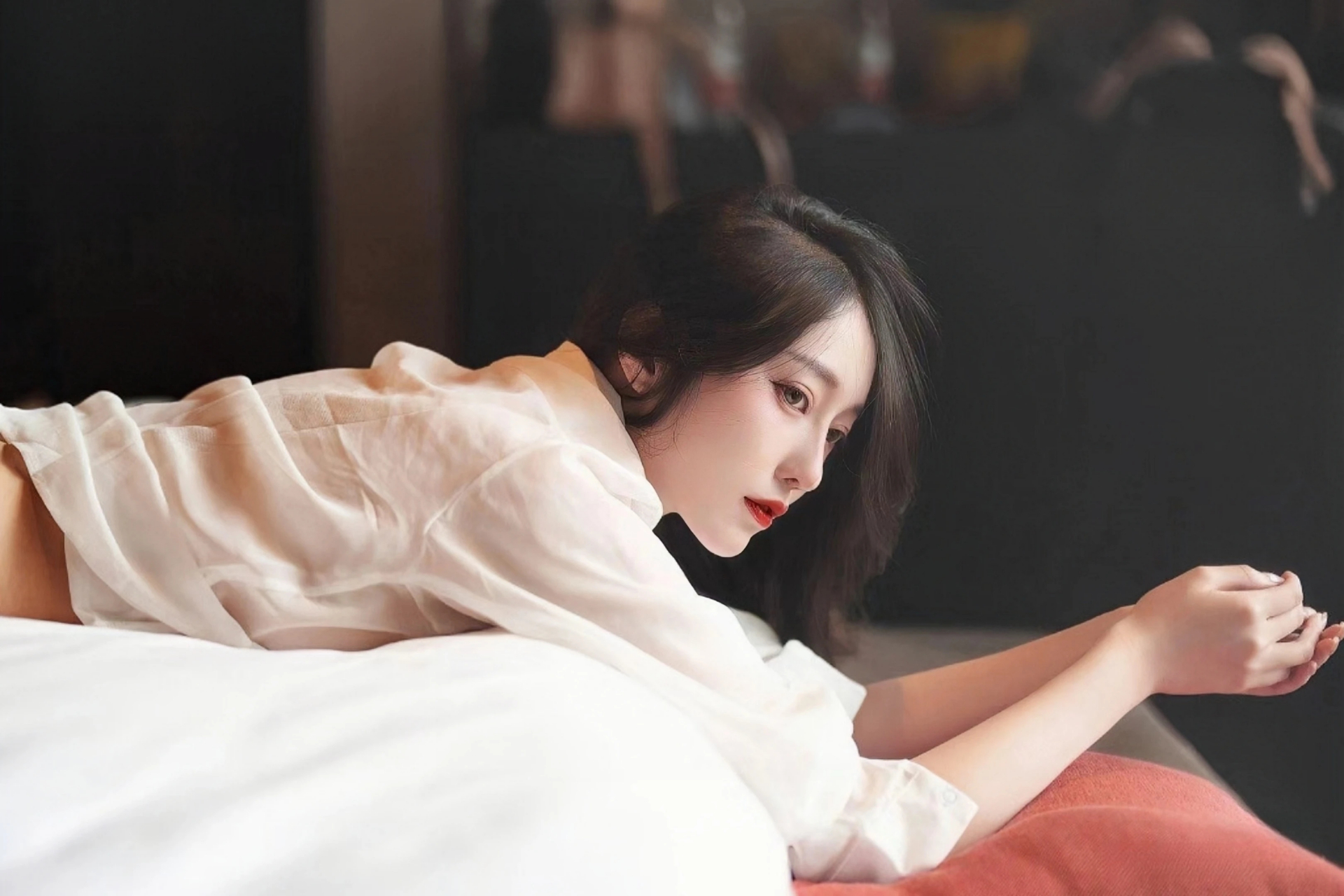 中消协发布防晒衣物选购及使用消费提示